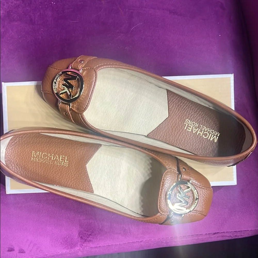 Michael Kors Brown Loafers with Gold Logo - Picture 2 of 2
